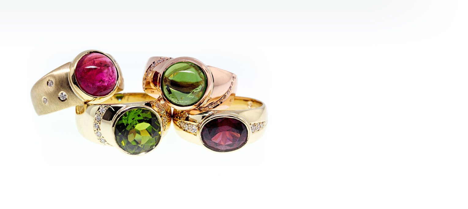 emerald cut engagement rings